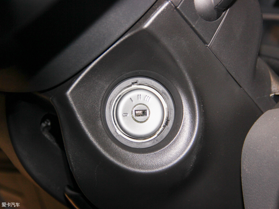 2015˹  EcoBoost 180 Ԅ(dng)Ӣ