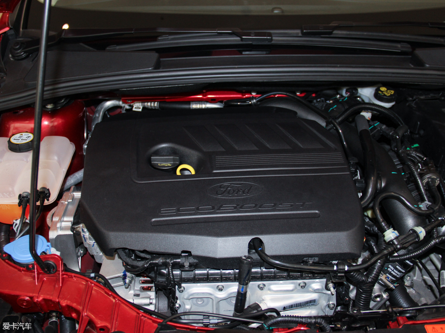 2015˹  EcoBoost 180 ԄӾӢ