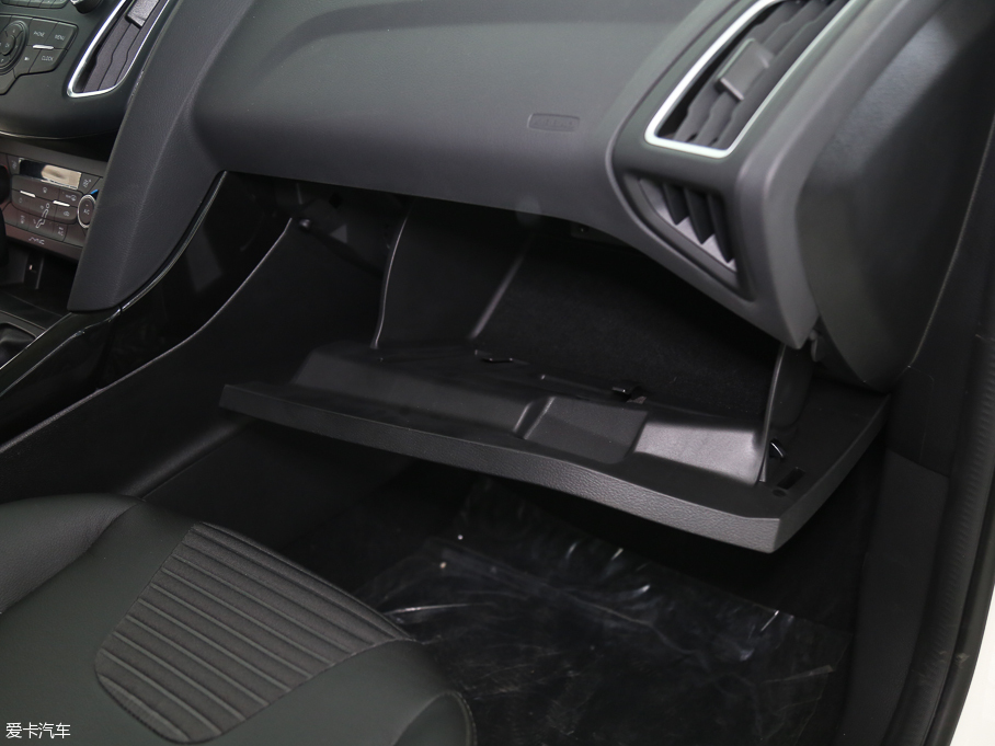 2015˹  EcoBoost 125 ԄӳL