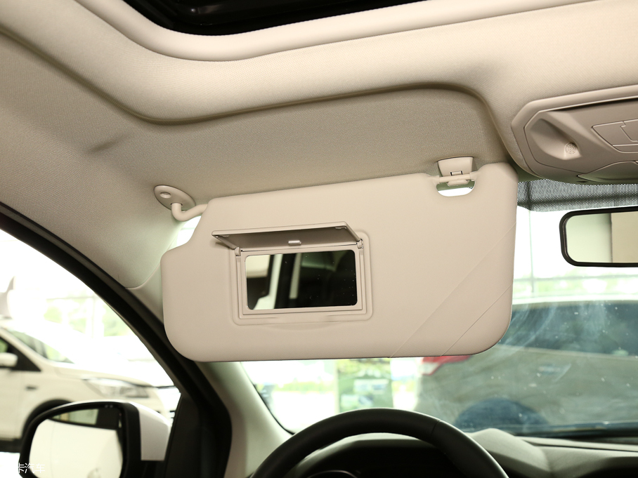 2015˹  EcoBoost 125 ԄӳL