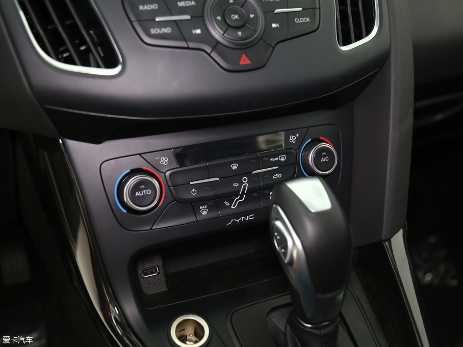 2015˹  EcoBoost 125 ԄӳL