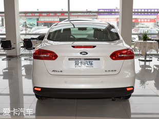 長安福特2015款新福克斯三廂