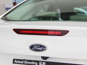 2015 EcoBoost 180 ԄŞ ^