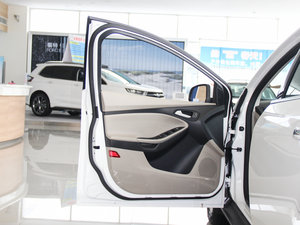 2015 EcoBoost 180 ԄŞ {λ܇T