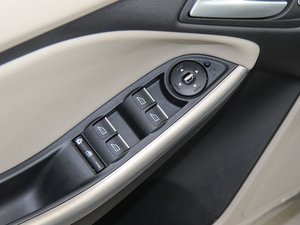 2015 EcoBoost 180 ԄŞ п؅^