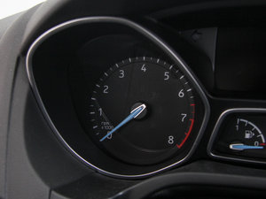 2015 EcoBoost 180 ԄŞ п؅^