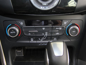 2015 EcoBoost 180 ԄŞ {{