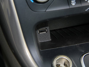 2015 EcoBoost 180 ԄŞ п؅^