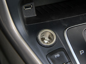 2015 EcoBoost 180 ԄŞ п؅^