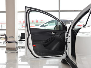 2015 1.6L ԄL {λ܇T