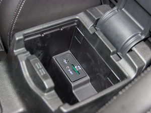 2015 EcoBoost 180 ԄӾӢ п؅^