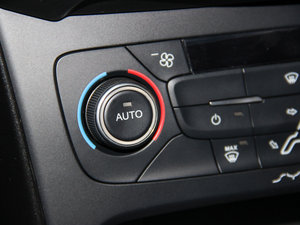 2015 EcoBoost 180 ԄӾӢ п؅^