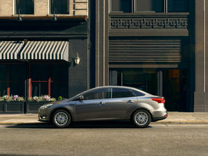 2015 EcoBoost 180 ԄŞ w^