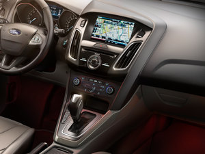 2015 EcoBoost 180 ԄŞ п؅^