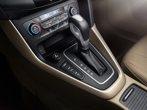 2015 EcoBoost 180 ԄŞ п؅^