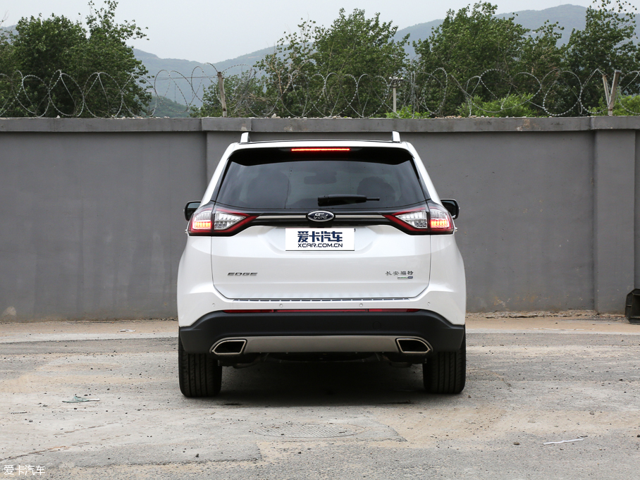 2016J EcoBoost 245 J 7