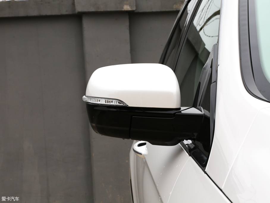 2016J EcoBoost 245 J 7