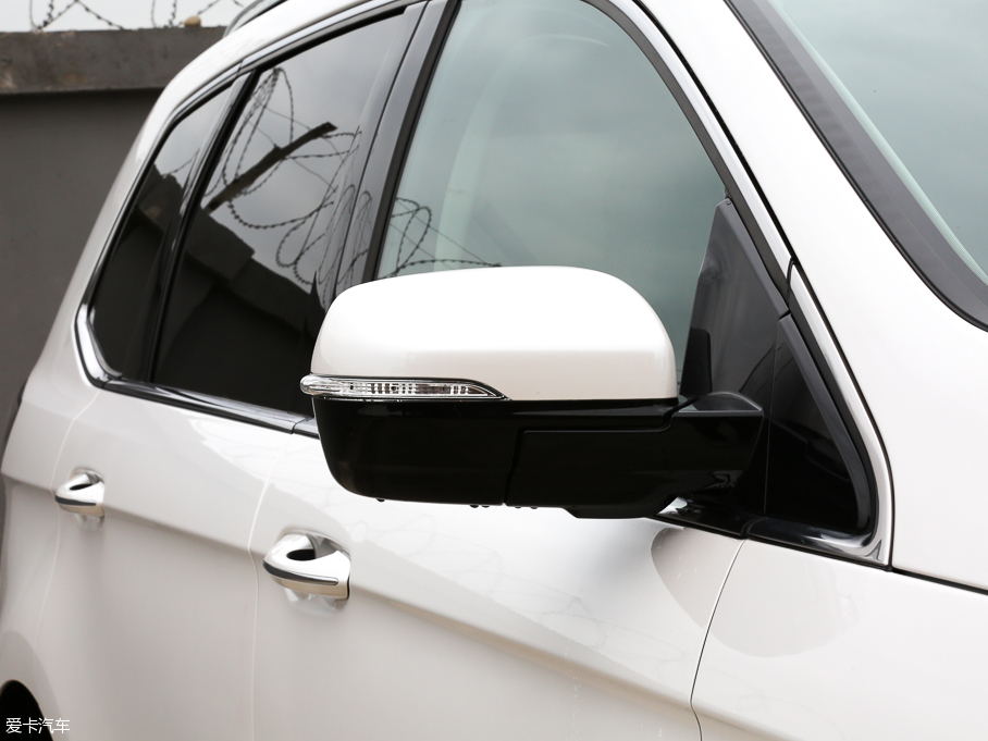 2016J EcoBoost 245 J 7