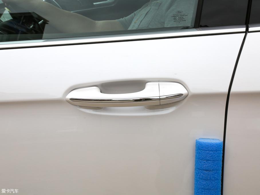 2016J EcoBoost 245 J 7