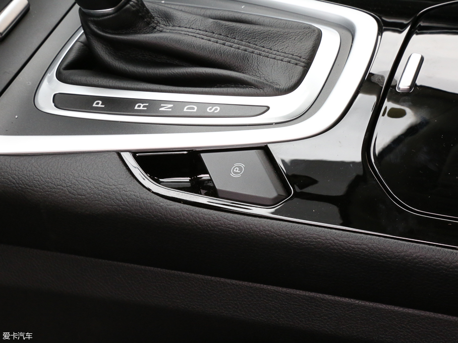 2016J EcoBoost 245 J 7