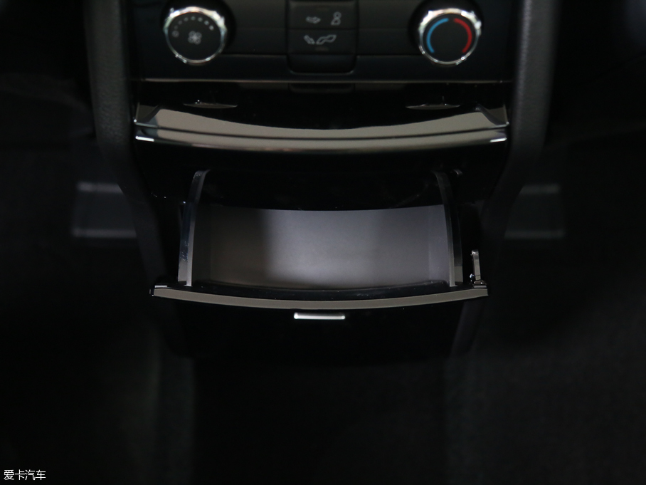 2016J EcoBoost 245 J 7