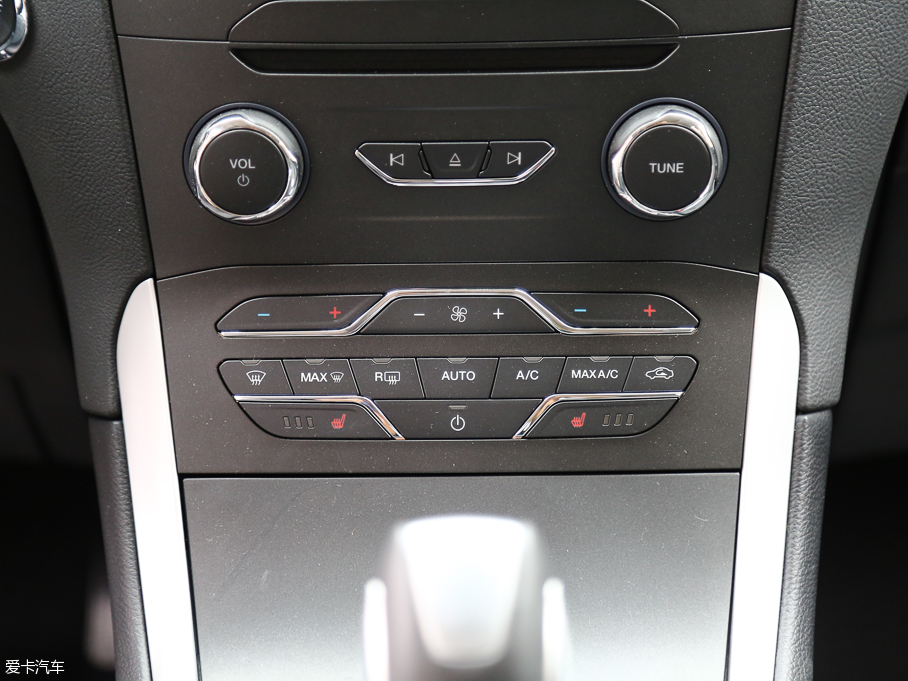 2016J EcoBoost 245 J 7