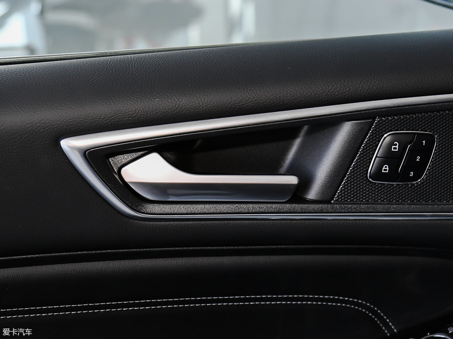 2016J EcoBoost 245 J 7