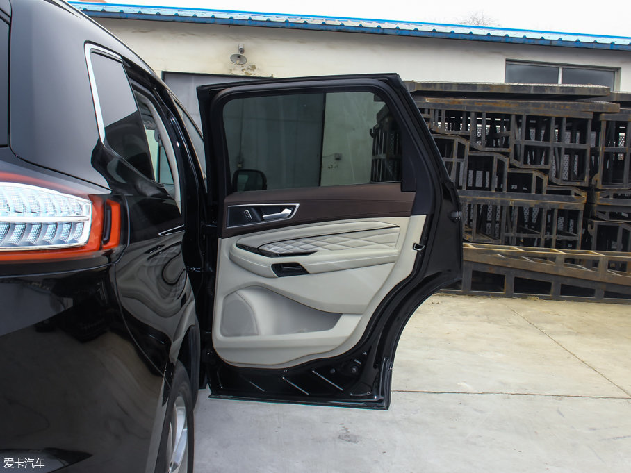 2016J EcoBoost 245 Ş 7