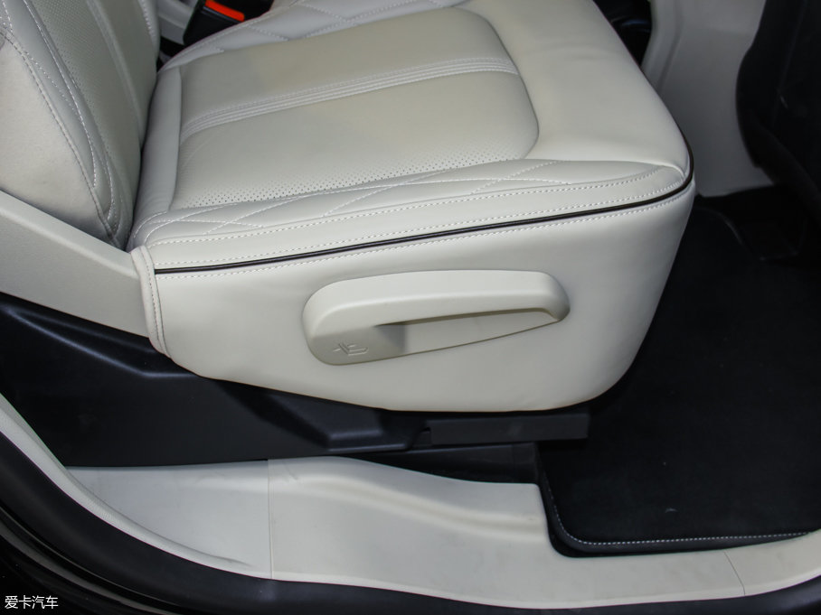 2016J EcoBoost 245 Ş 7