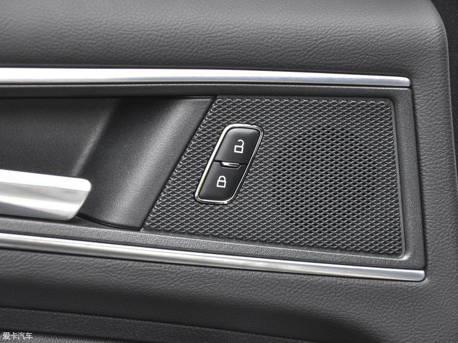 2016J EcoBoost 245 J 7