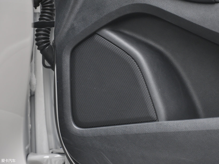 2016J EcoBoost 245 J 7