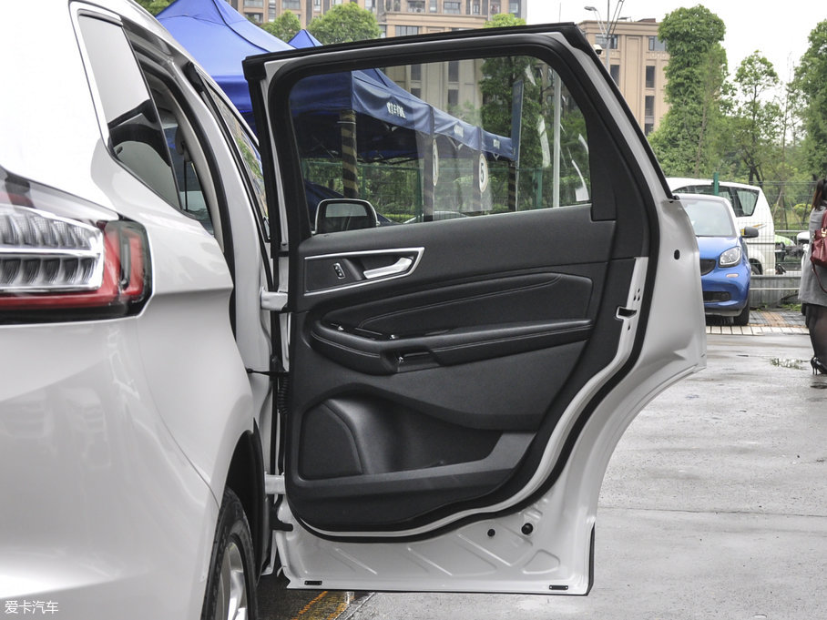 2016J EcoBoost 245 J 7