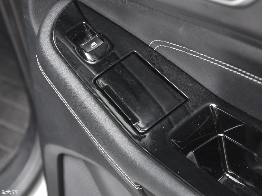 2016J EcoBoost 245 (q)J 7