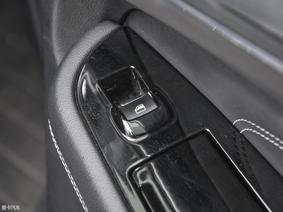 2016J EcoBoost 245 J 7