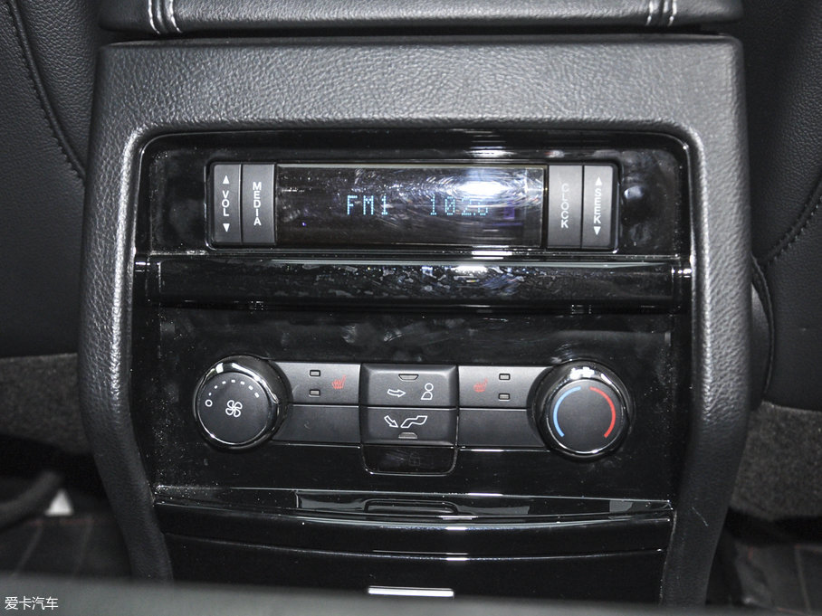 2016J EcoBoost 245 J 7