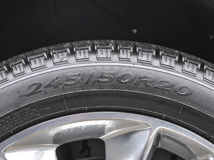 2016款EcoBoost 245 四驱尊锐型 7座 轮胎尺寸