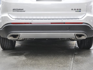2016款EcoBoost 245 四驱尊锐型 7座 排气管