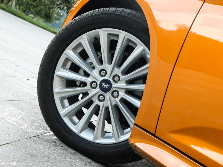 2017˹ Ɏ EcoBoost 180 Ԅ\