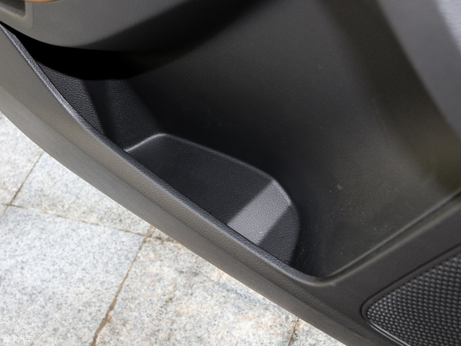 2017˹ Ɏ EcoBoost 180 Ԅ\