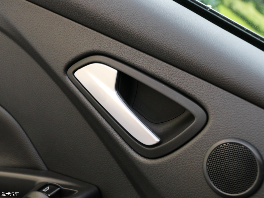 2017˹ Ɏ EcoBoost 180 Ԅ(dng)\(yn)(dng)