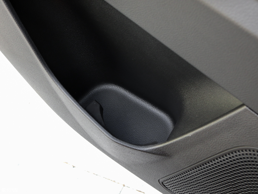 2017˹ Ɏ EcoBoost 180 Ԅ(dng)\(yn)(dng)