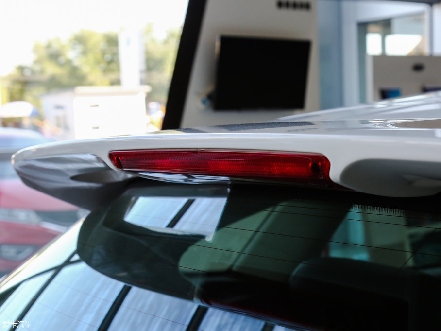 2017˹ Ɏ EcoBoost 180 Ԅ\