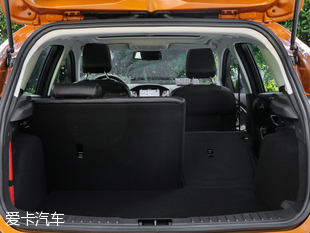 長安福特2017款新福克斯兩廂