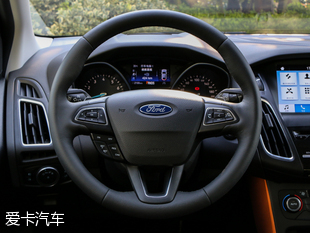 長安福特2017款新福克斯兩廂