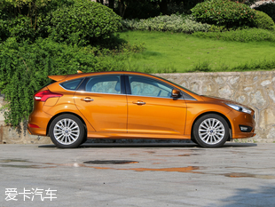 長安福特2017款新福克斯兩廂