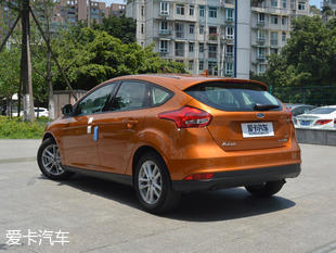長安福特2017款新福克斯兩廂