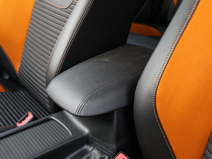 2017Ɏ EcoBoost 180 Ԅ\ 