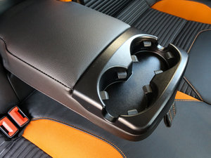 2017Ɏ EcoBoost 180 Ԅ\ g