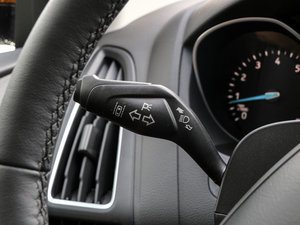 2017Ɏ EcoBoost 180 Ԅ\ п؅^