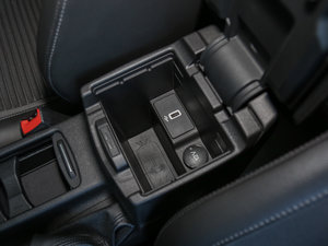 2017Ɏ EcoBoost 180 Ԅ\ g